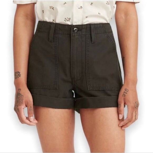 Levi's Premium Ribcage High Rise Black Cuffed Denim Shorts Women’s Size 30 - Picture 2 of 11